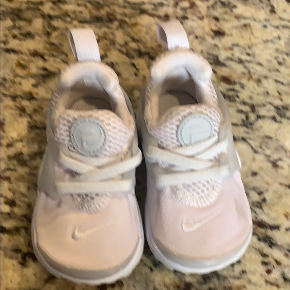 Toddler shoes